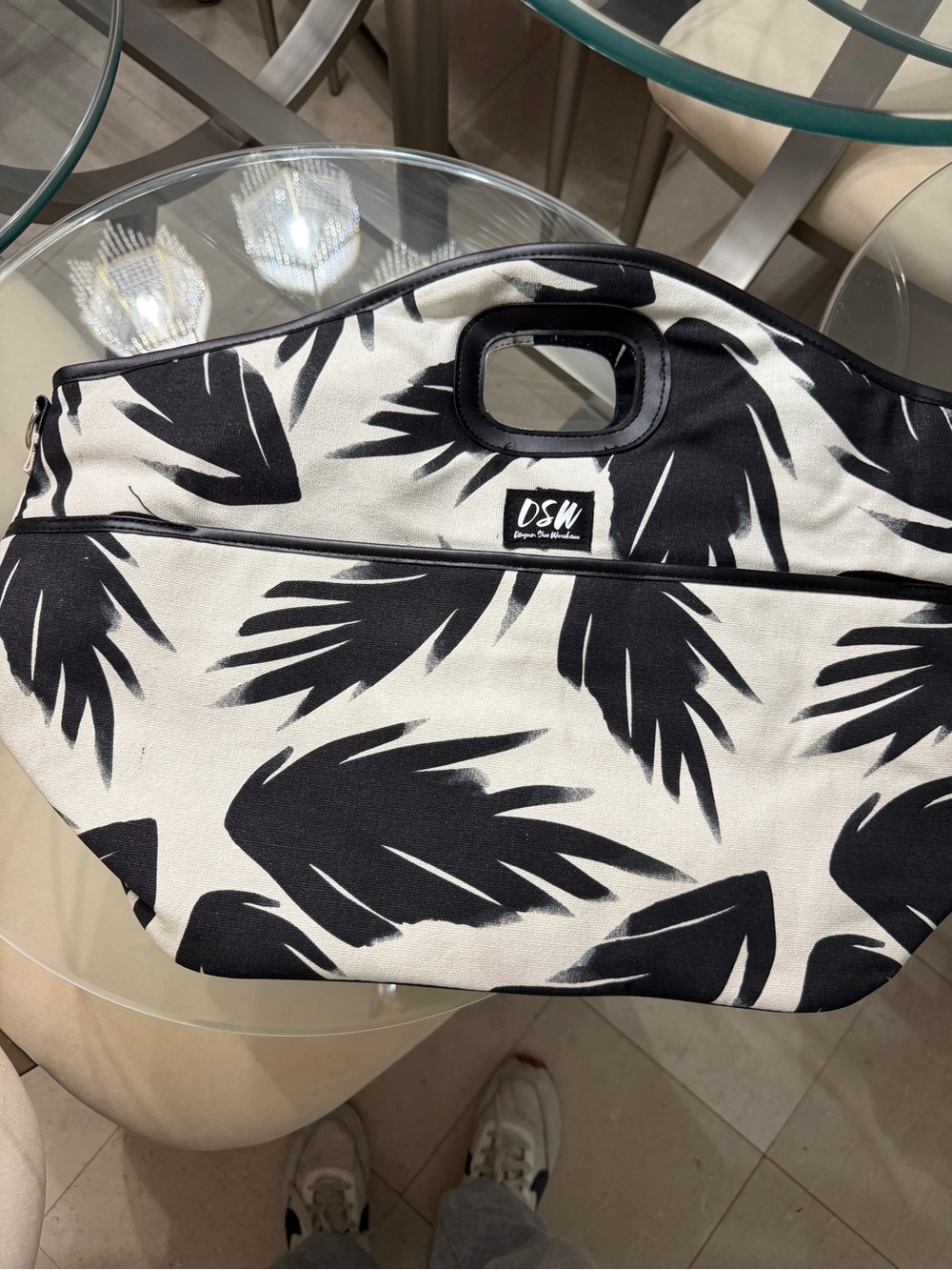 DSW Black and White Palm-Print Tote cooler bag